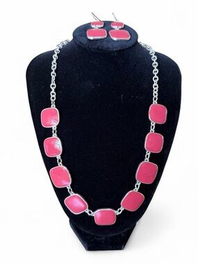 Bold Pink Link Necklace with Matching Earrings - Unknown Brand